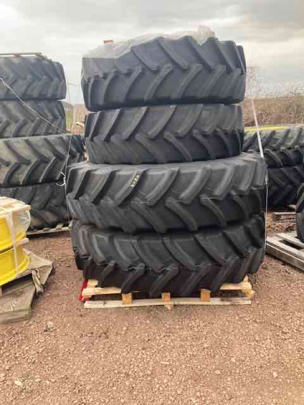 Ceat Pflegeradsatz für 6R195 gebraucht – Komplettradsatz – Baujahr 2023 – Produktbild 1