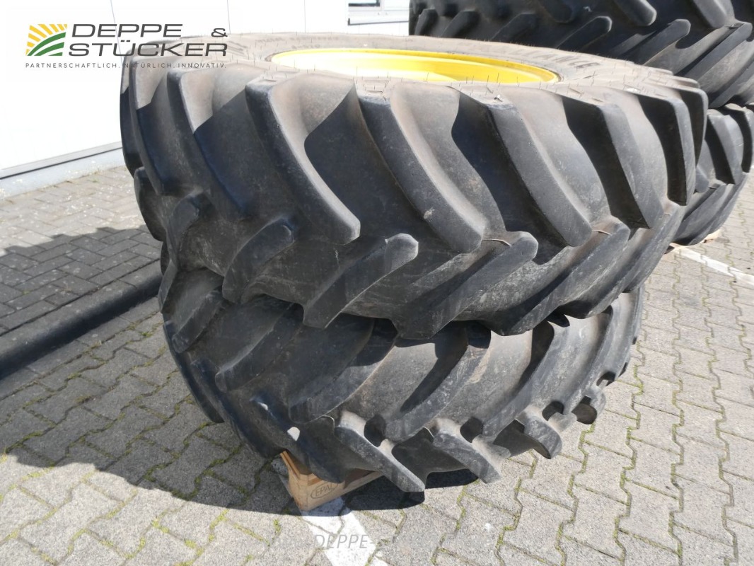 John Deere für Feldhäcksler: VF710/70R42 + 500/85R30 gebraucht – Reifen und Felgen – Baujahr 2023 – Produktbild 1