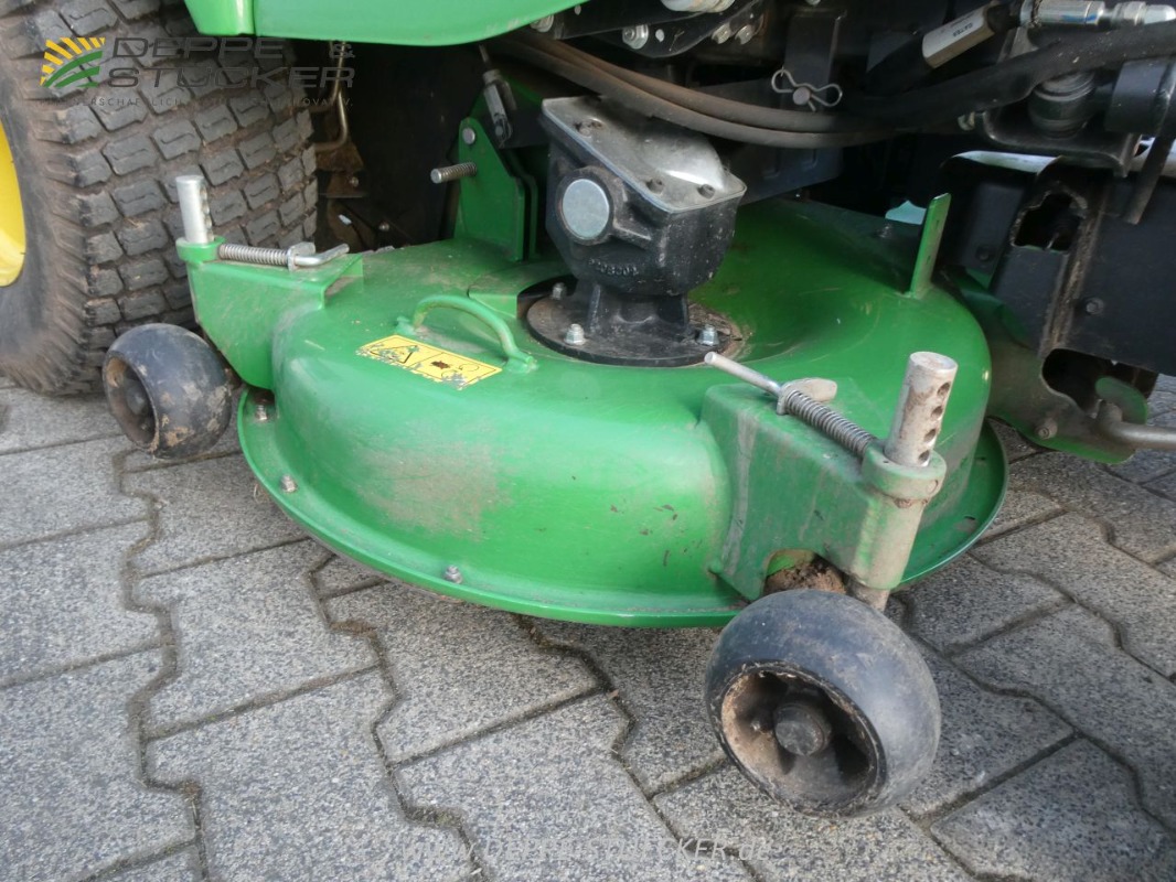 John Deere X950R mit Anbaugeräten gebraucht – Rasen und Grundstückspflege – Baujahr 2020 – Produktbild 8