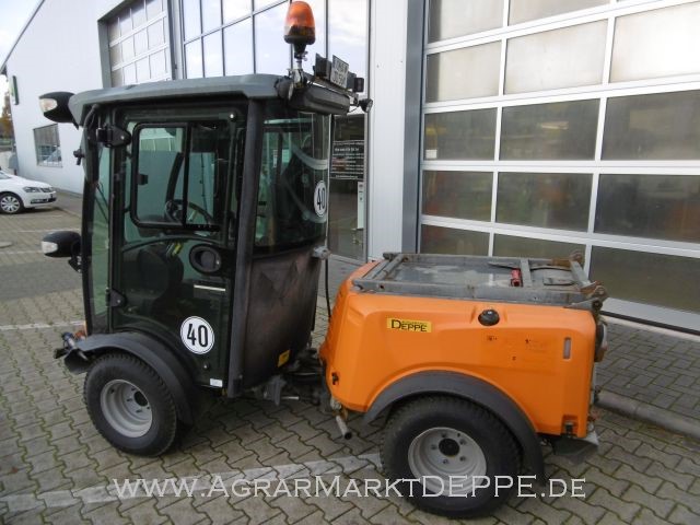 Kärcher MIC 50 mit P260 Tellerstreuer gebraucht – Hof- & Kommunaltechnik – Baujahr 2014 – Produktbild 3