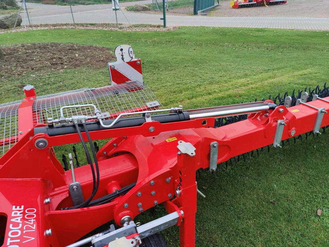 Pöttinger Rotocare V12400 gebraucht – Trailer und Anhänger – Baujahr 2023 – Produktbild 5