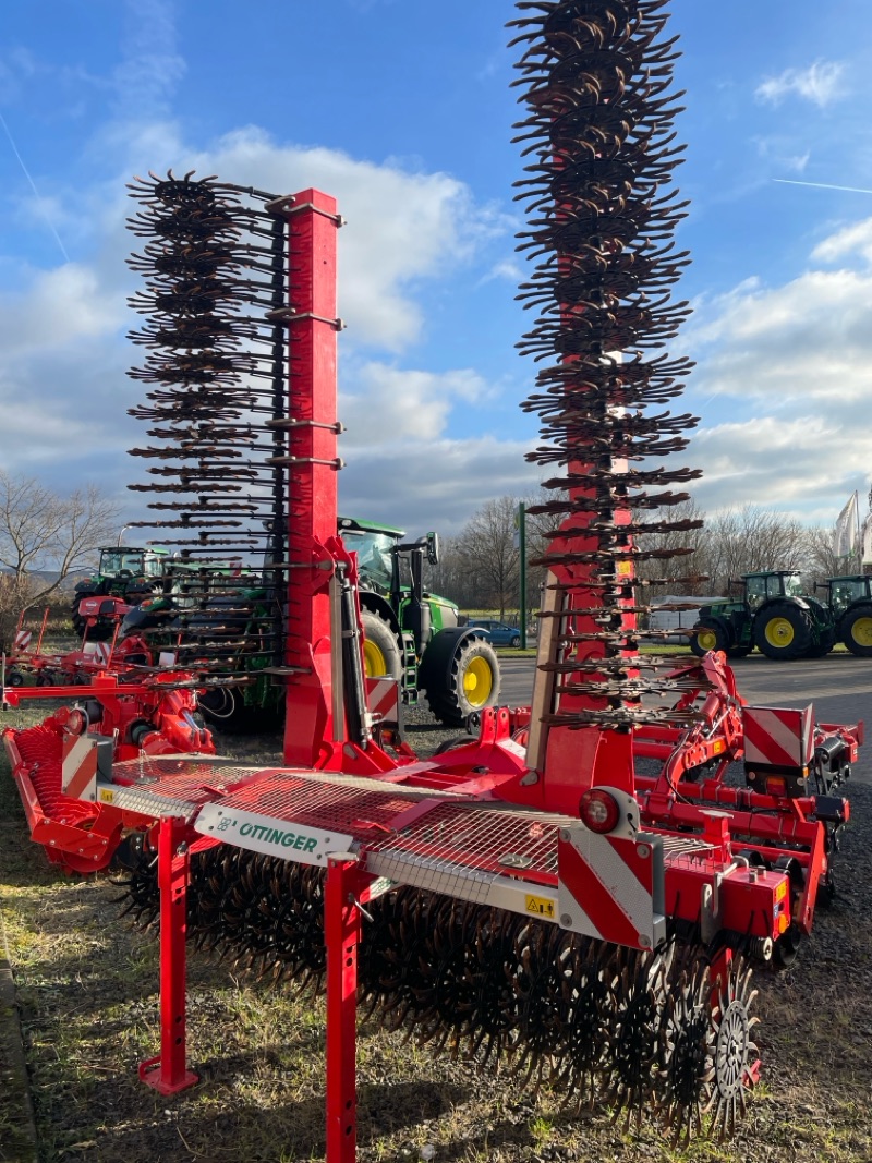 Pöttinger Rotocare v8000 gebraucht – Trailer und Anhänger – Baujahr 2023 – Produktbild 3